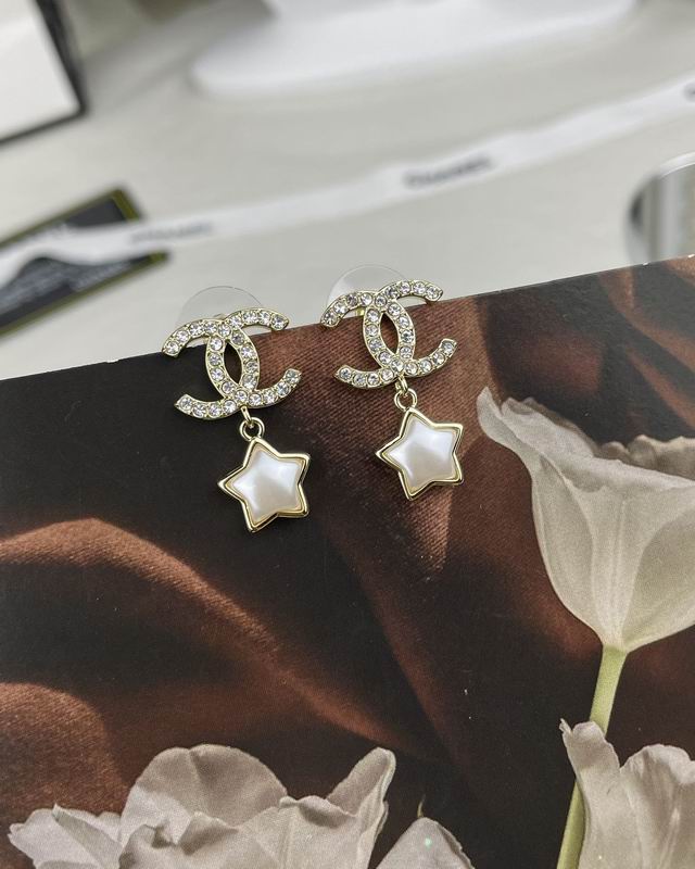 CHANEL Earring