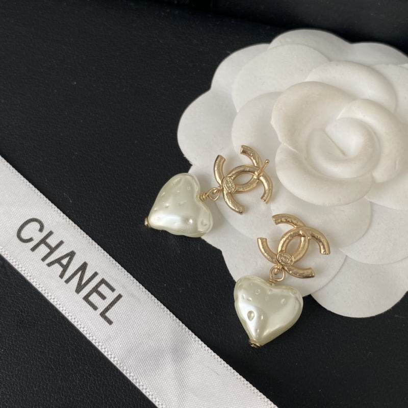 CHANEL Earring