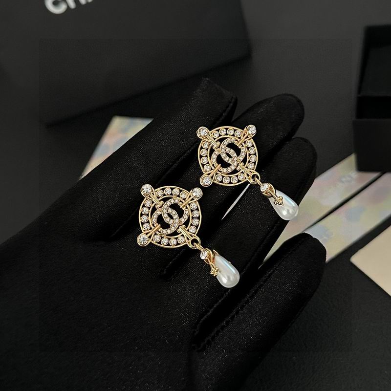 CHANEL Earring