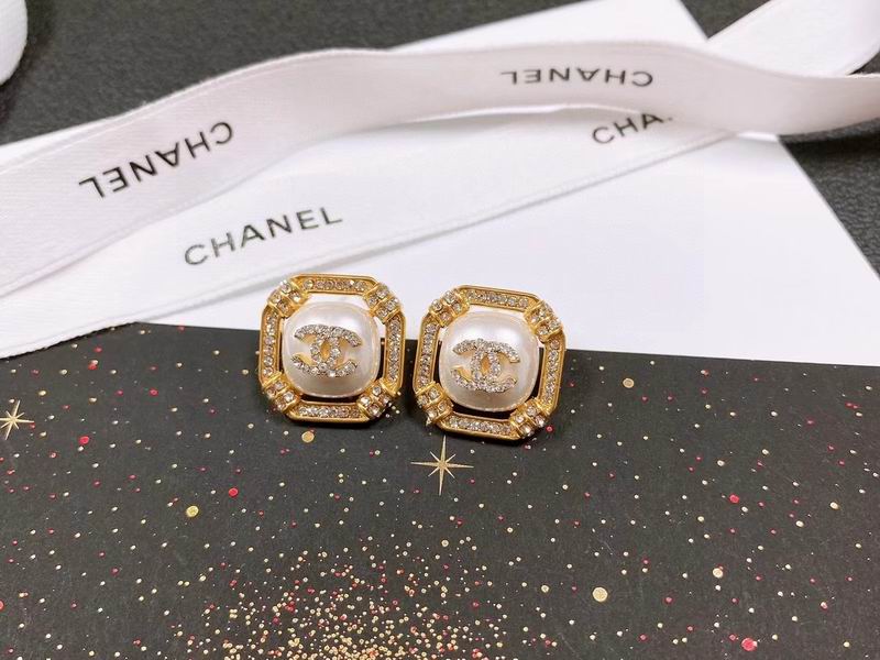CHANEL Earring