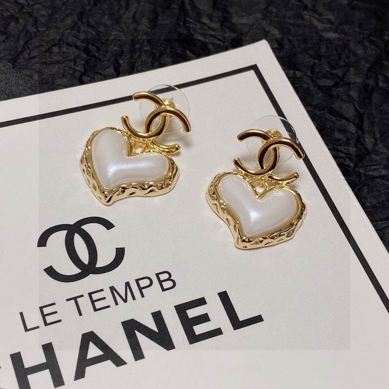CHANEL Earring