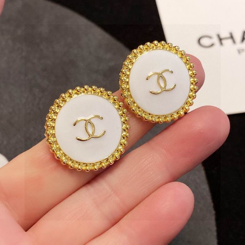 CHANEL Earring