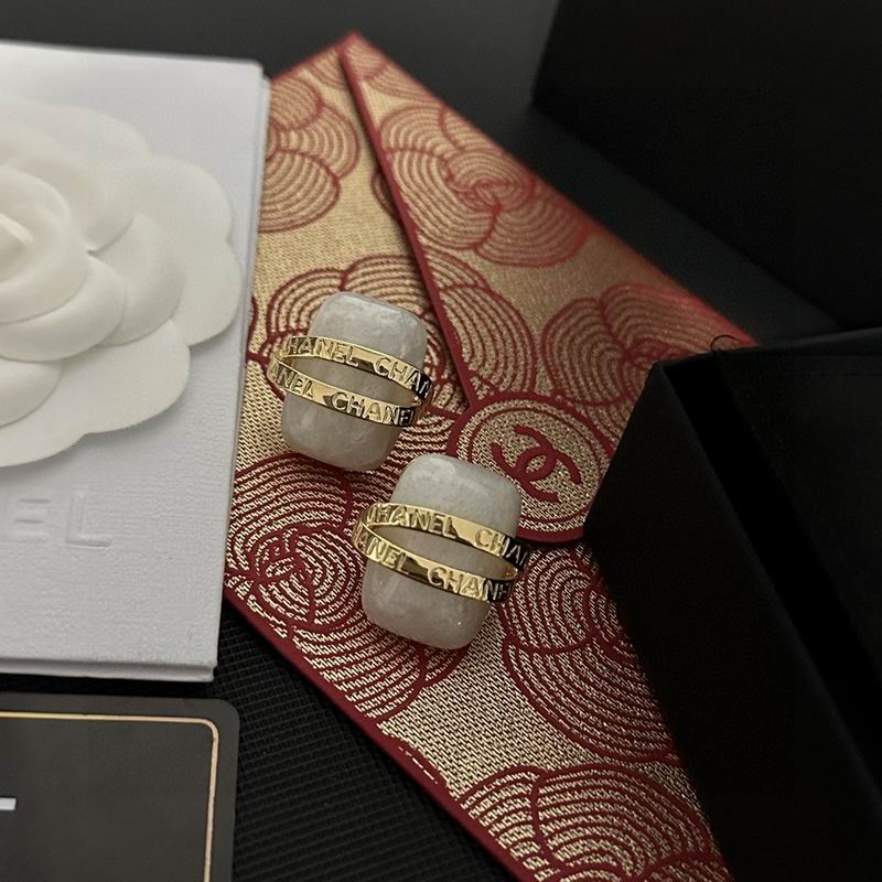 CHANEL Earring
