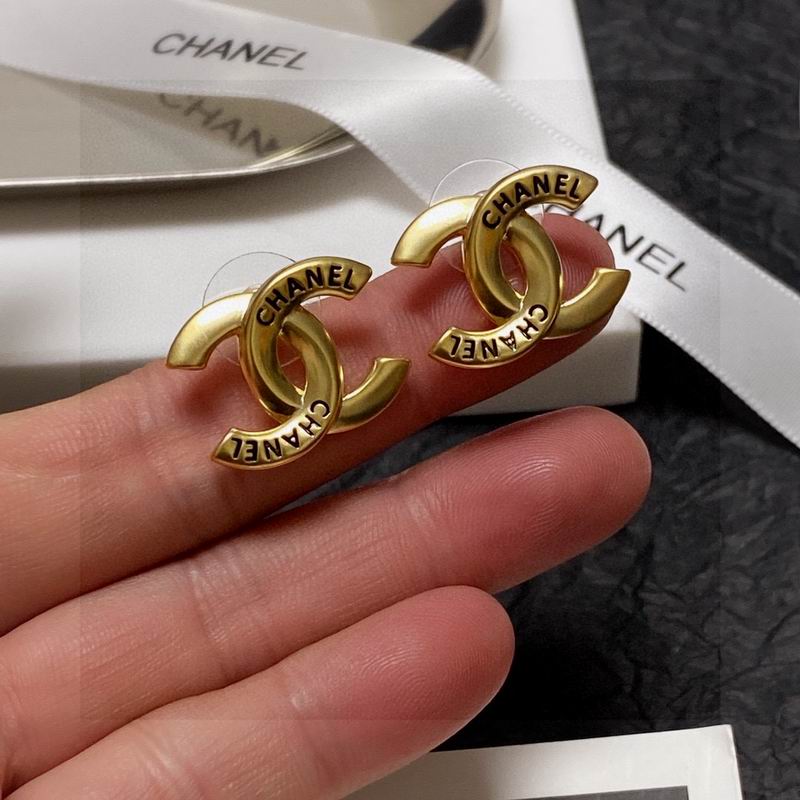 CHANEL Earring