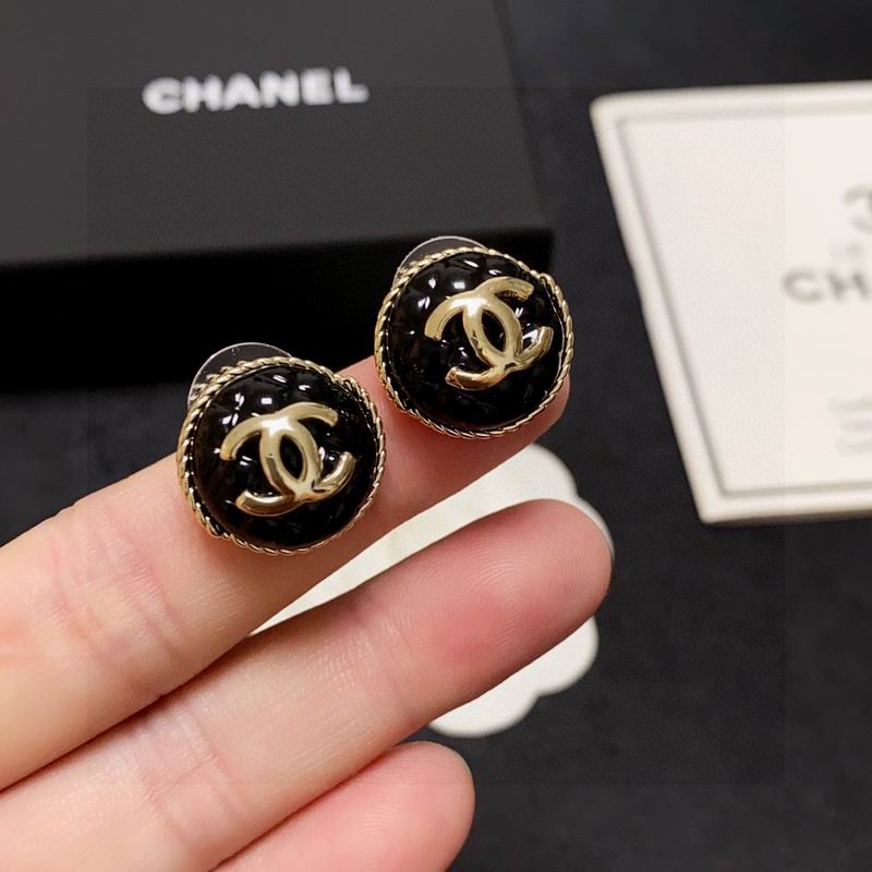 CHANEL Earring