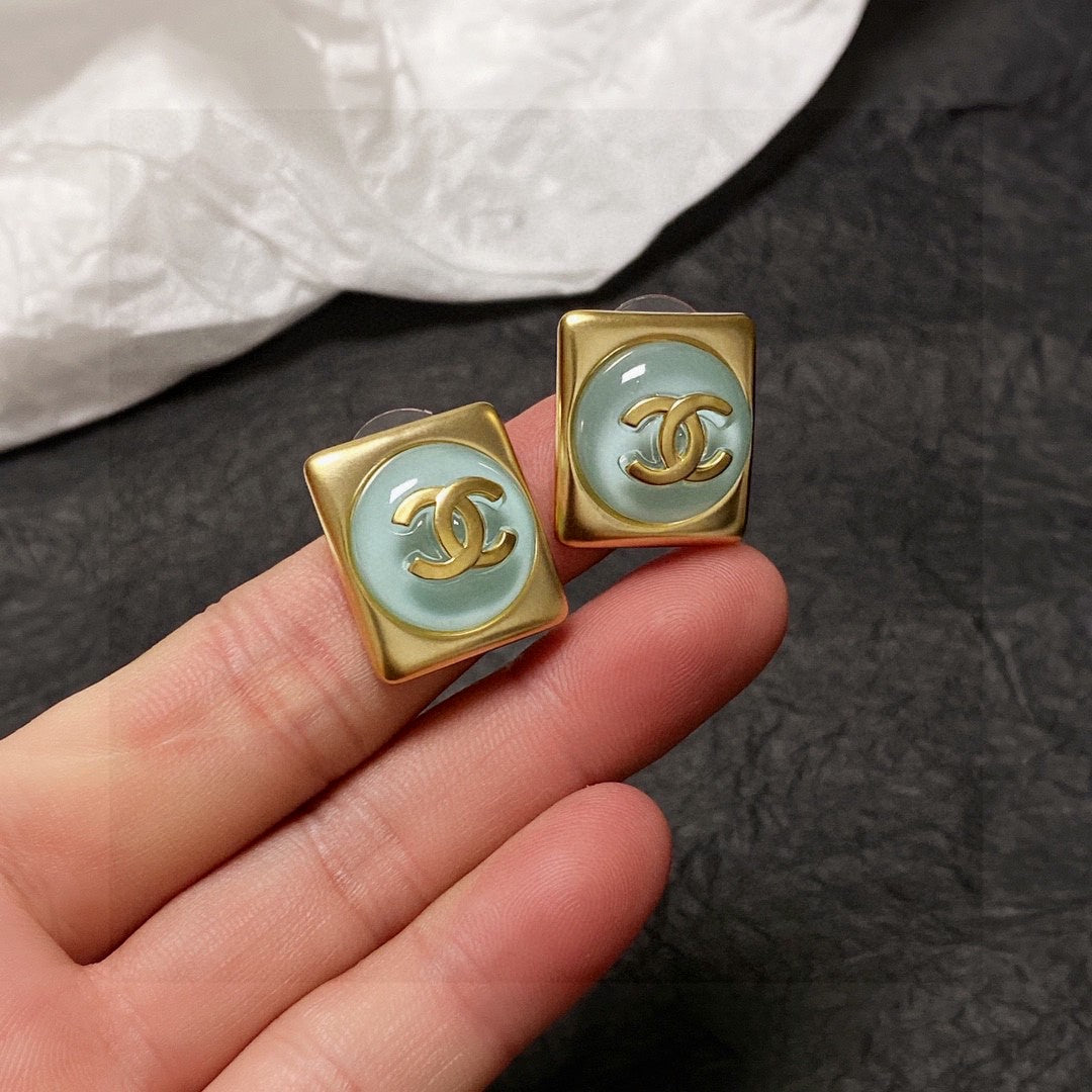 CHANEL Earring