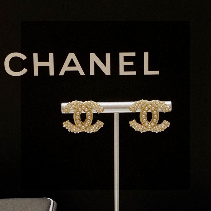 CHANEL Earring