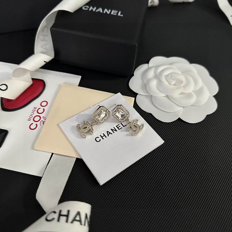 CHANEL Earring