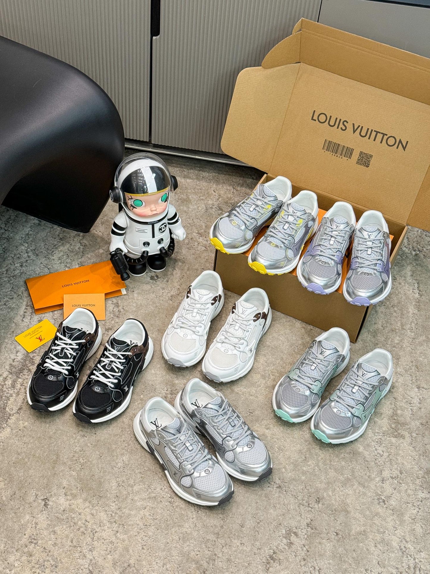 LOUIS VUITTON Olympia sneaker