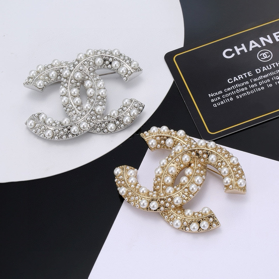 CHANEL brooch