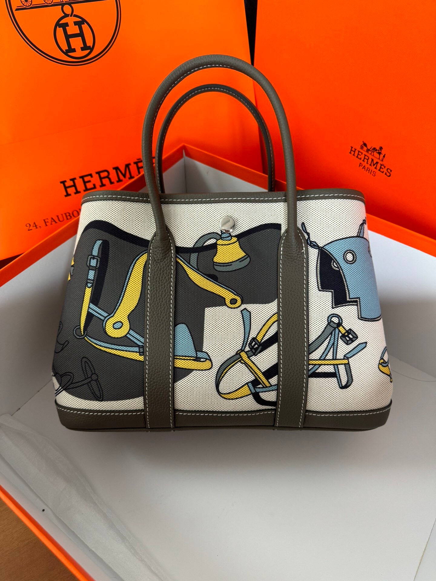 H.E.R.M.E.S Garden Party Bag 6