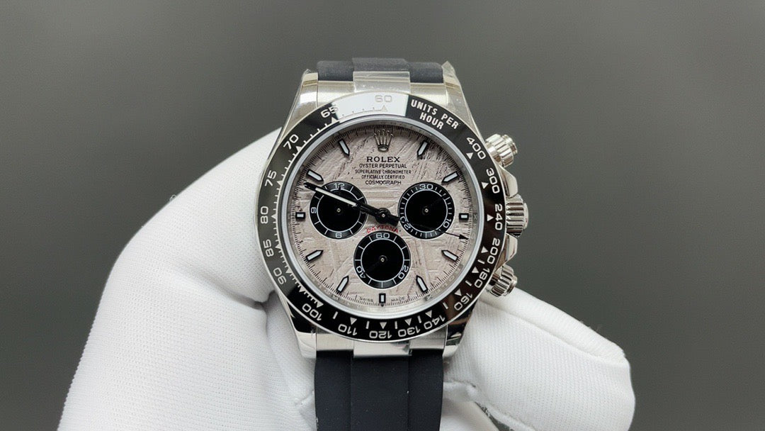 Rolex Daytona Swiss movement watch is equipped with a JH-4131 integrated machine