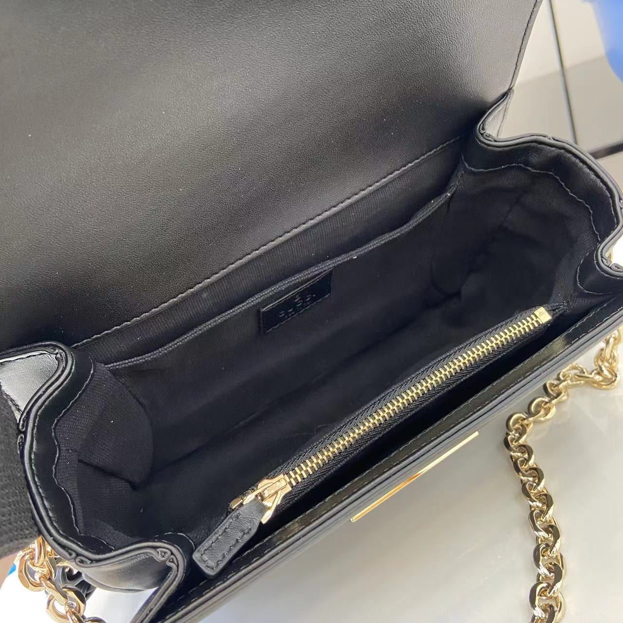 Gucci shoulder bags crossbody bags Women