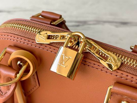 M21179 23.5x17.5x11.5cm