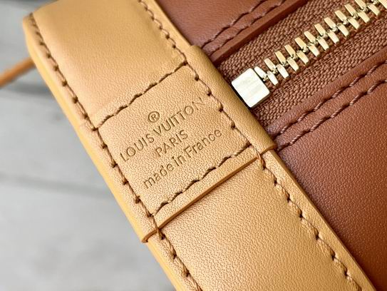 M21179 23.5x17.5x11.5cm