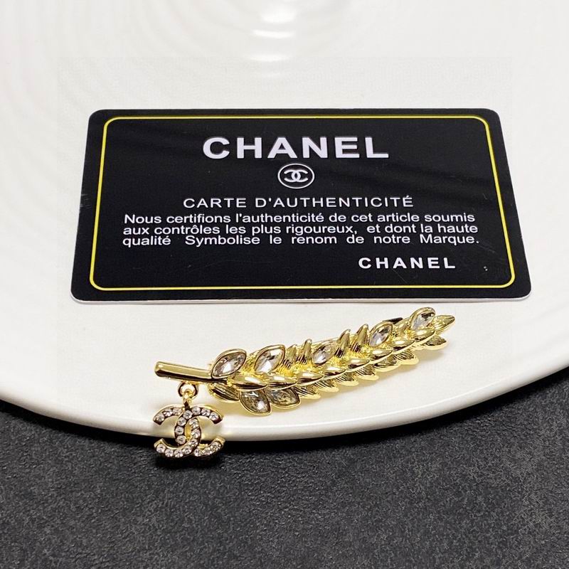 C.H.A.N.E.L Brooch 92