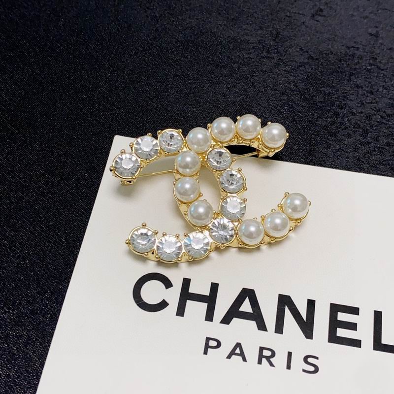 C.H.A.N.E.L Brooch 12