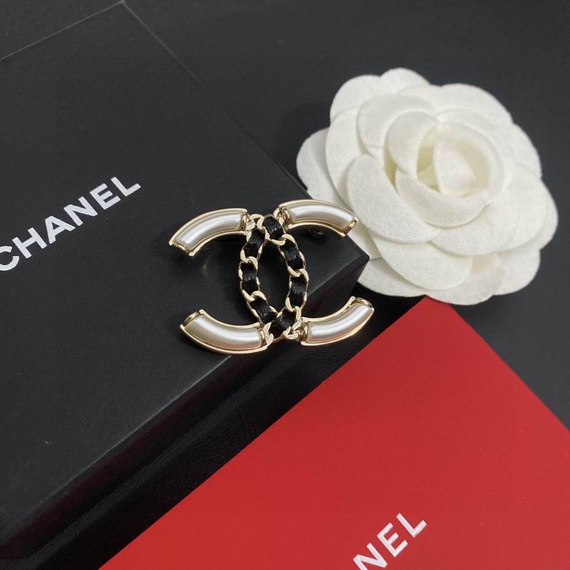 C.H.A.N.E.L Brooch 17