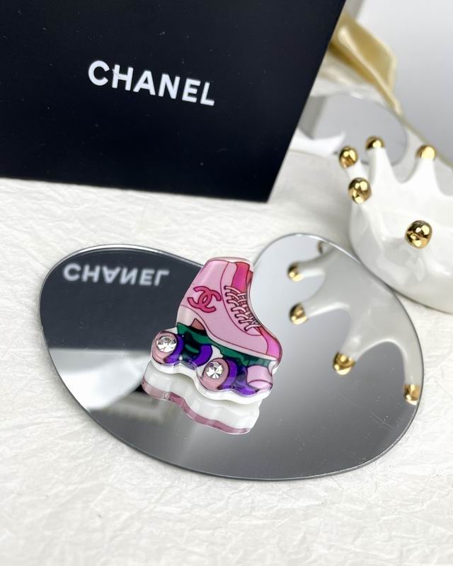 C.H.A.N.E.L Brooch 27