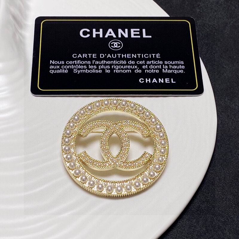 C.H.A.N.E.L Brooch 2