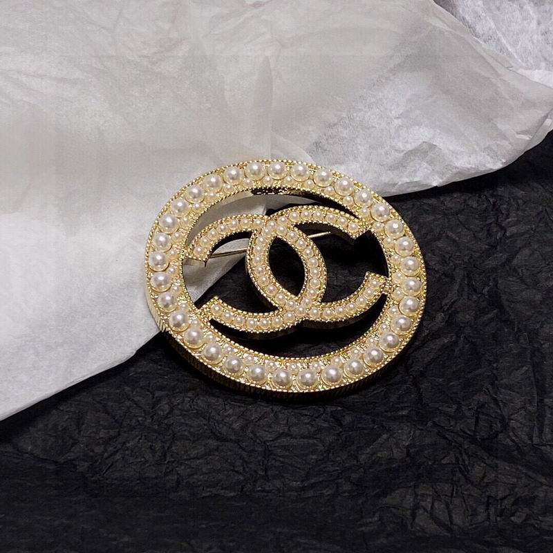 C.H.A.N.E.L Brooch 2