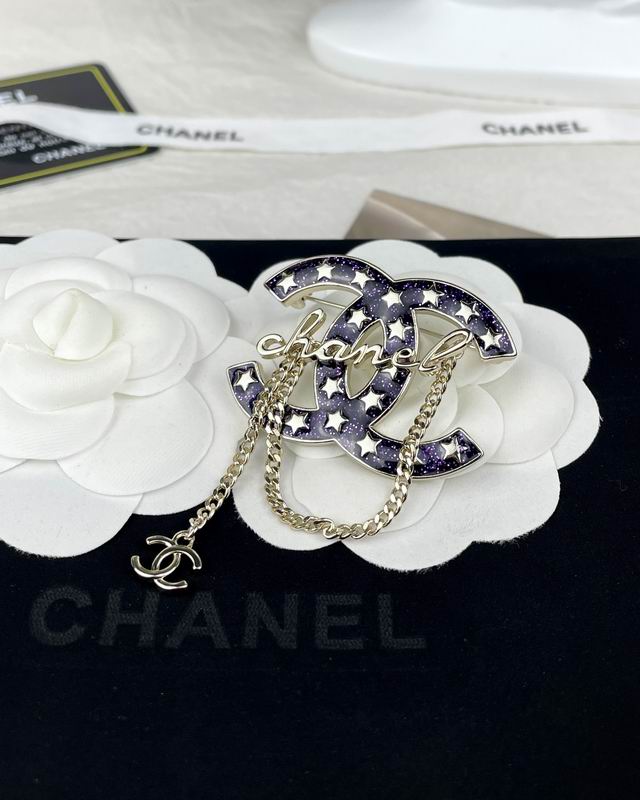 C.H.A.N.E.L Brooch 32