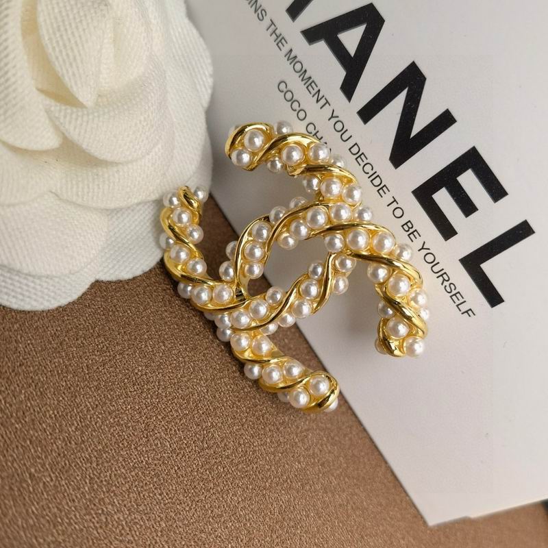 C.H.A.N.E.L Brooch 58