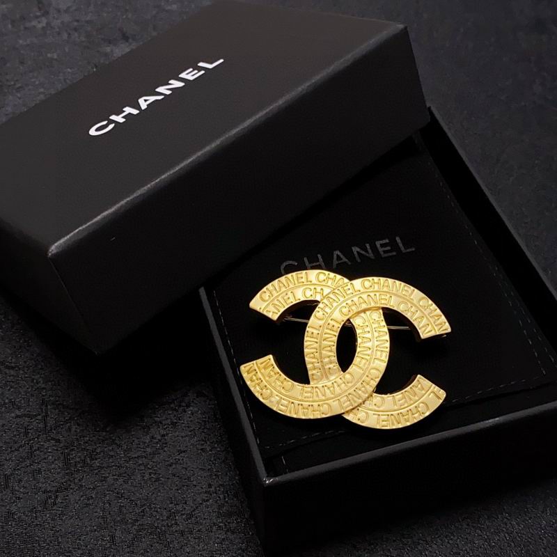 C.H.A.N.E.L Brooch 8