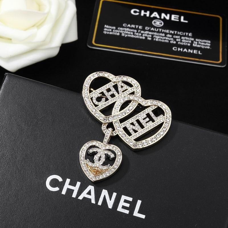 C.H.A.N.E.L Brooch 85