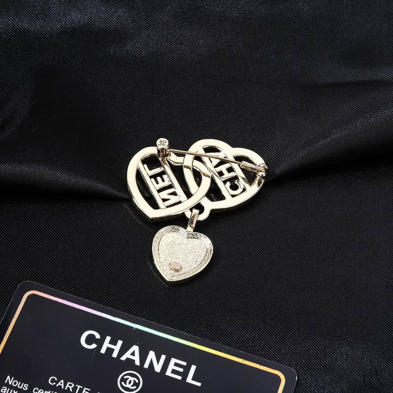 C.H.A.N.E.L Brooch 85