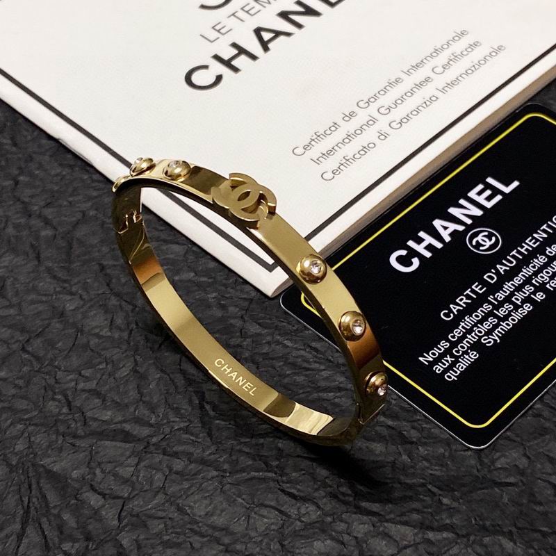 C.H.A.N.E.L Bracelet 29