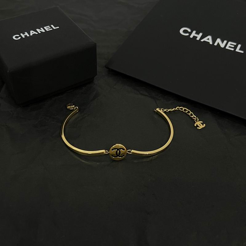 C.H.A.N.E.L Bracelet 45