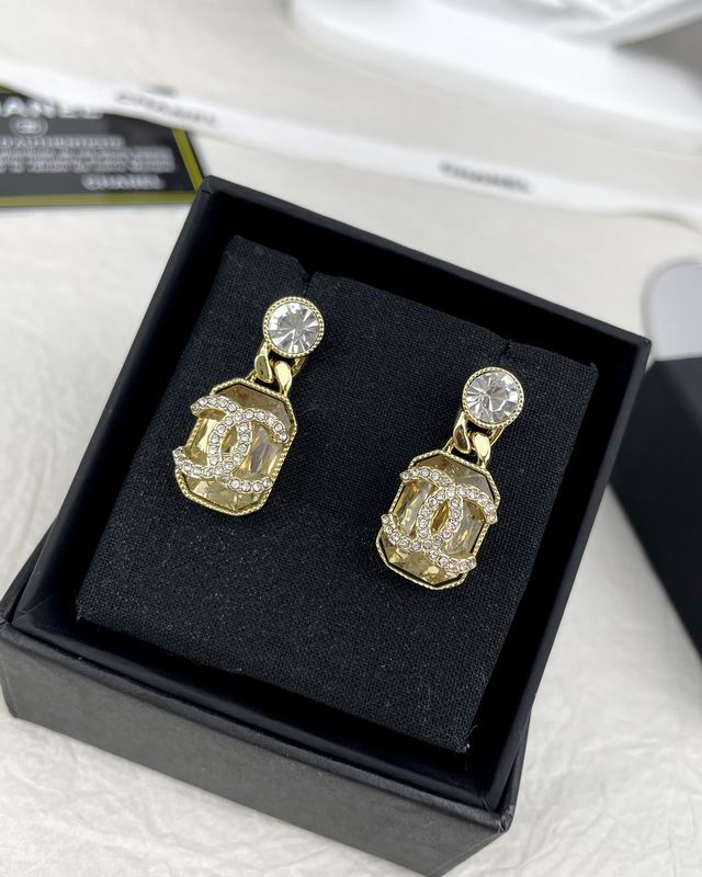 CHANEL Earring