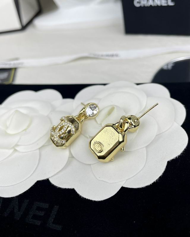 CHANEL Earring