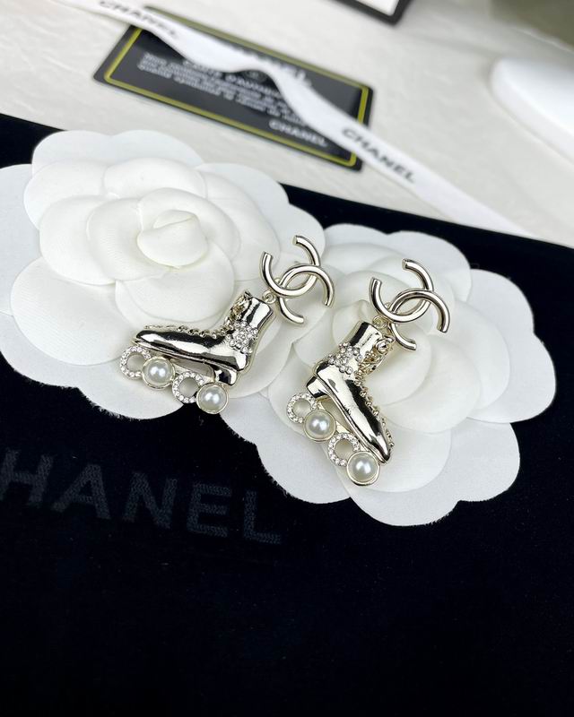 CHANEL Earring