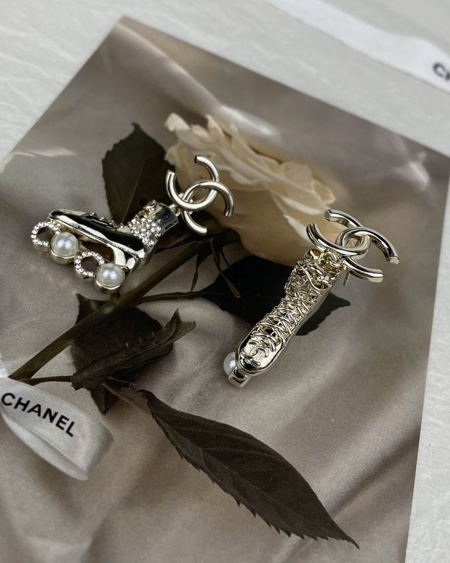CHANEL Earring