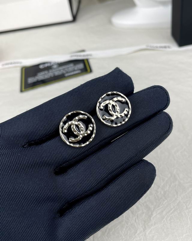 CHANEL Earring