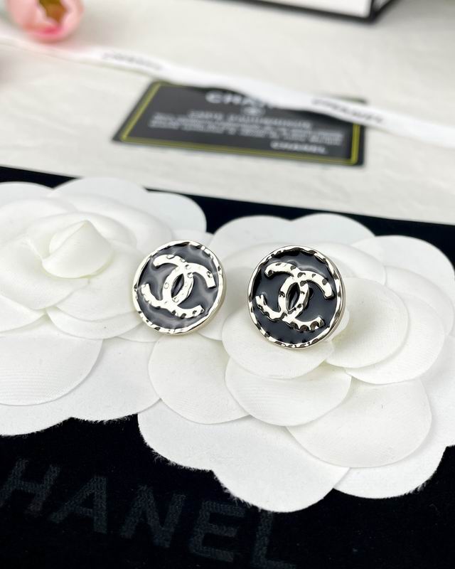 CHANEL Earring