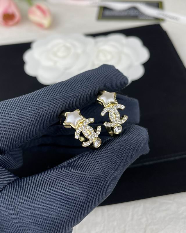 CHANEL Earring