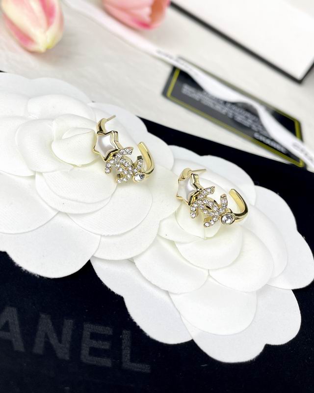 CHANEL Earring