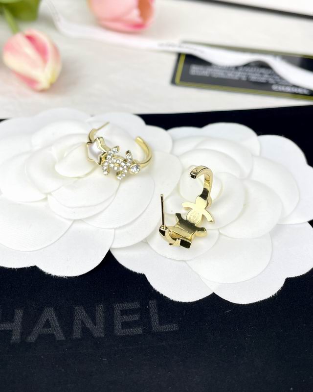 CHANEL Earring