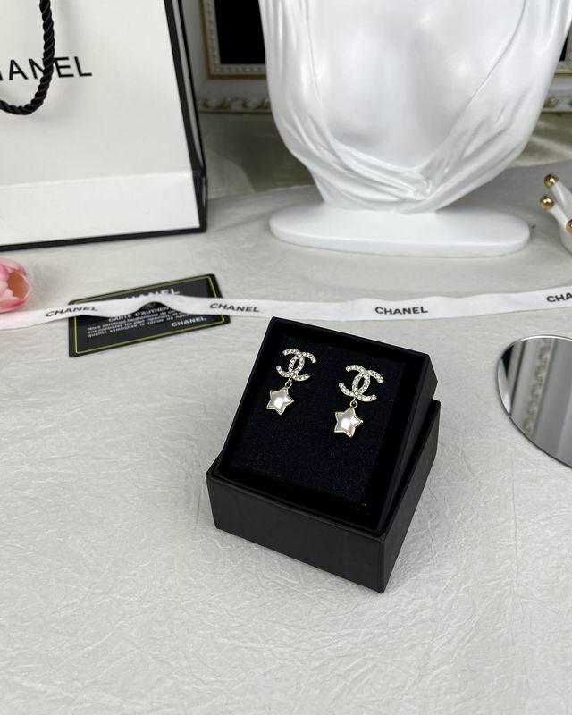 CHANEL Earring