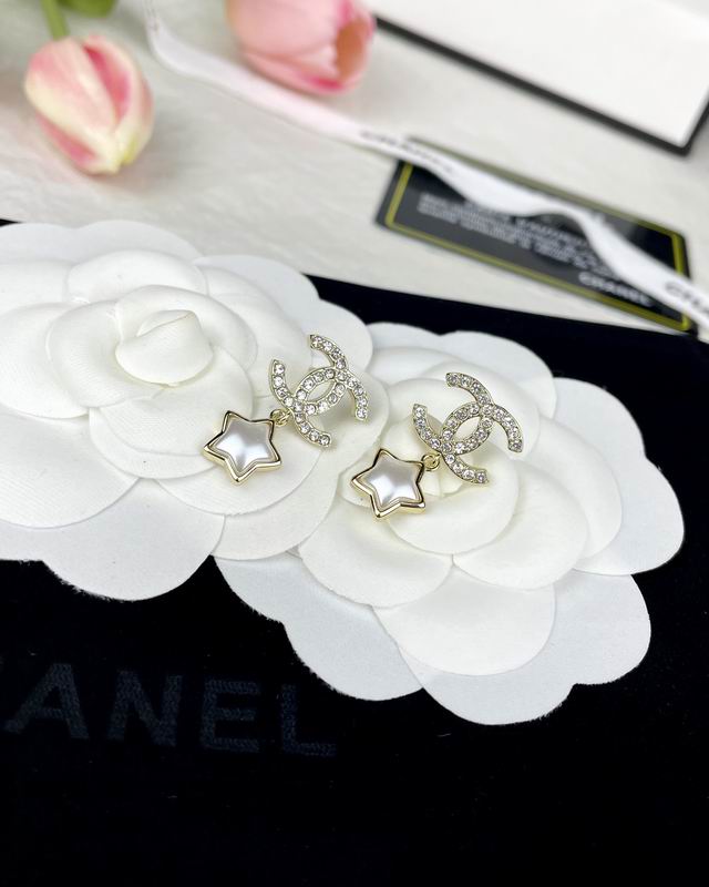 CHANEL Earring