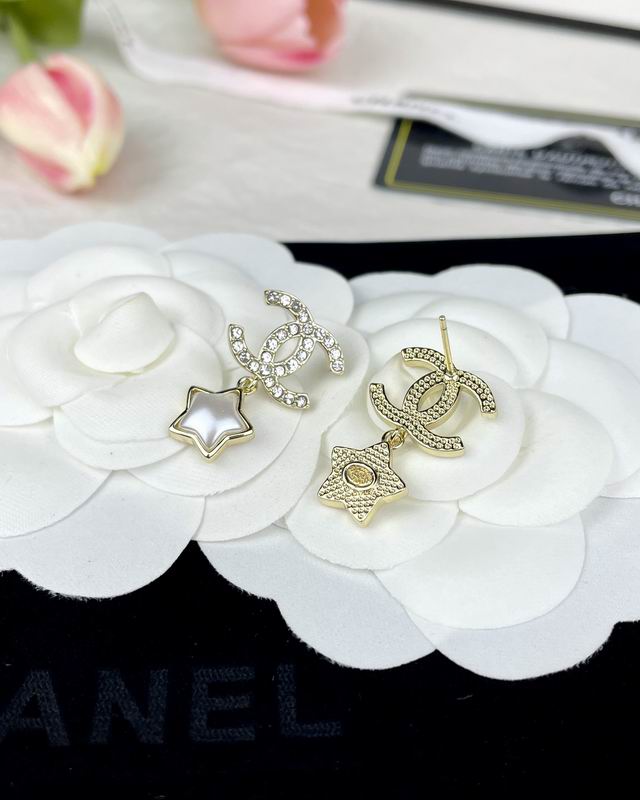 CHANEL Earring
