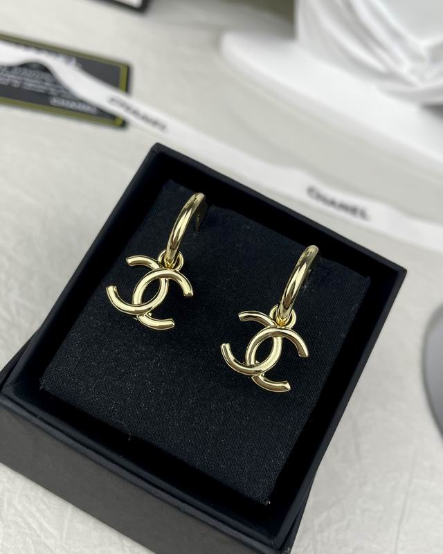 CHANEL Earring