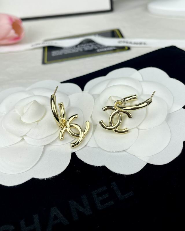 CHANEL Earring