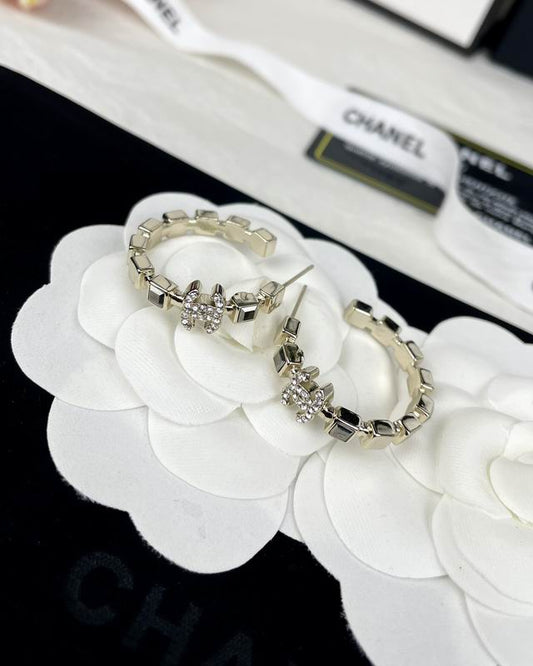 CHANEL Earring
