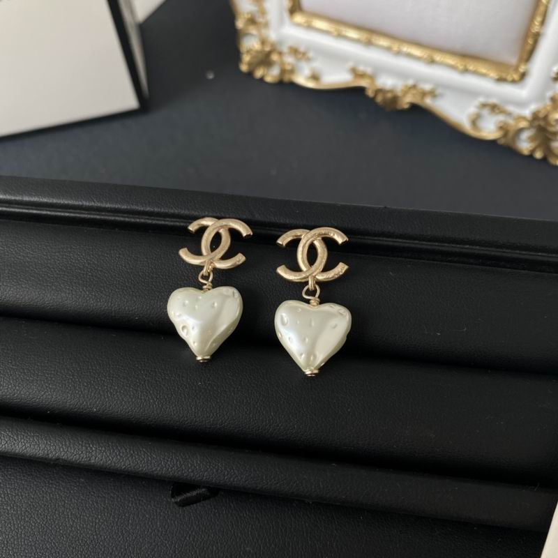 CHANEL Earring
