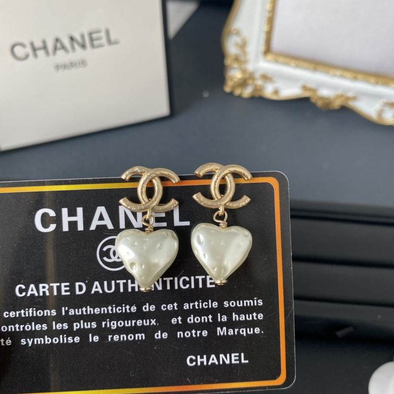 CHANEL Earring