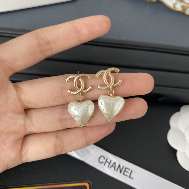 CHANEL Earring